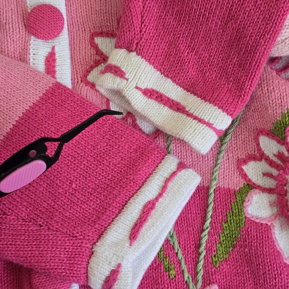 *VTG/NWT* STORYBOOK KNITS Vtg Pink Floral Cardigan, Pink Floral Knit Sweater - Picture 10 of 12